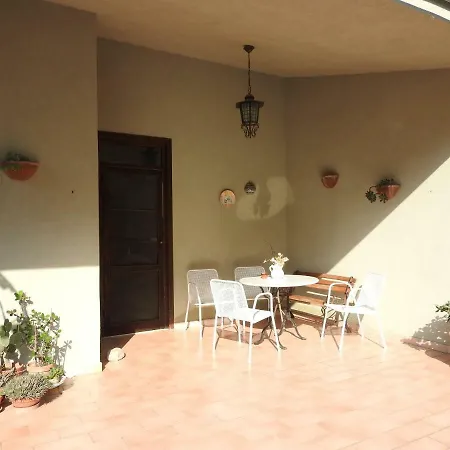 Terrazza Al Golden Hill Aparthotel