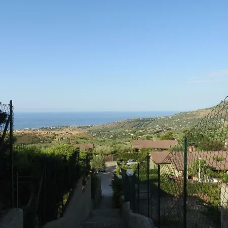 Апарт-отель Terrazza Al Golden Hill *